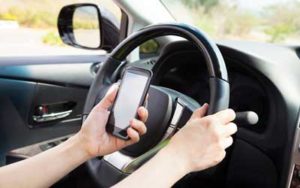 texting while driving distracted auto accidents